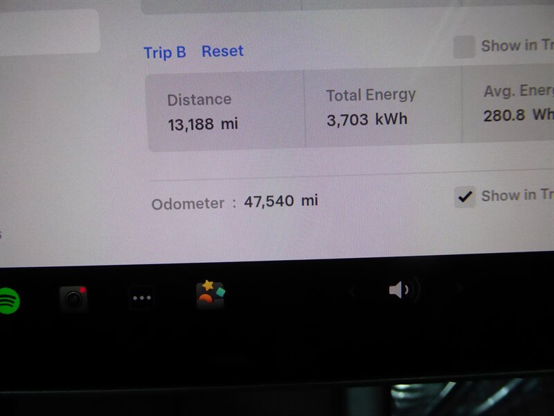 2023 TESLA MODEL 3 - Image 13