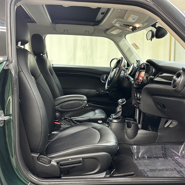 2019 MINI Cooper Cooper   - Photo 29 - Downers Grove, IL 60515