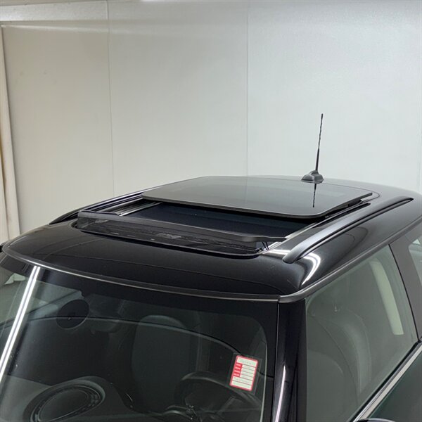 2019 MINI Cooper Cooper   - Photo 8 - Downers Grove, IL 60515