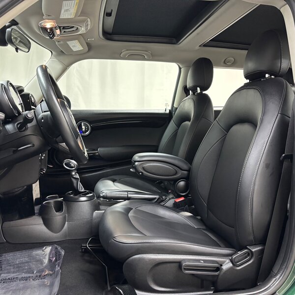 2019 MINI Cooper Cooper   - Photo 16 - Downers Grove, IL 60515