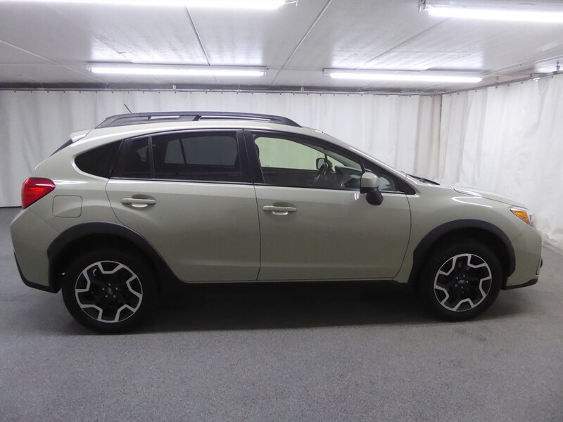 2016 SUBARU CROSSTREK - Image 8