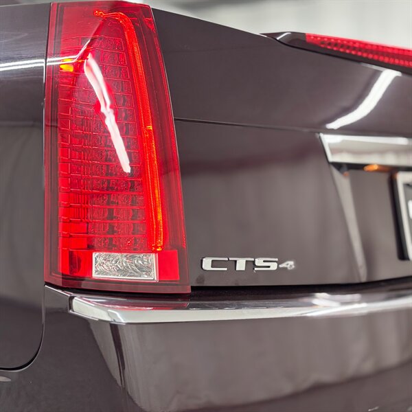 2010 Cadillac CTS Performance photo 4