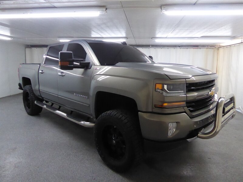2017 Chevrolet Silverado 1500 LT - Photo 1 - Downers Grove, IL 60515
