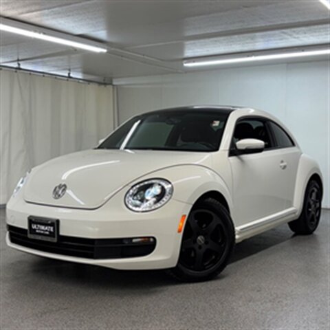 2012 Volkswagen Beetle 2.5L   - Photo 5 - Downers Grove, IL 60515