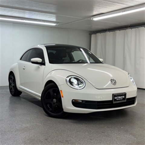 2012 Volkswagen Beetle 2.5L   - Photo 1 - Downers Grove, IL 60515