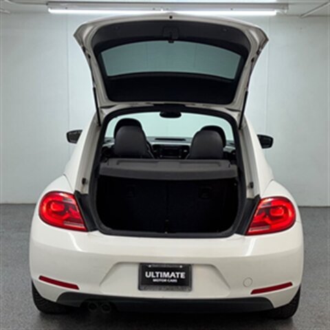 2012 Volkswagen Beetle 2.5L   - Photo 14 - Downers Grove, IL 60515