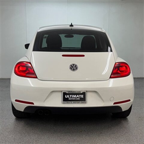 2012 Volkswagen Beetle 2.5L   - Photo 11 - Downers Grove, IL 60515