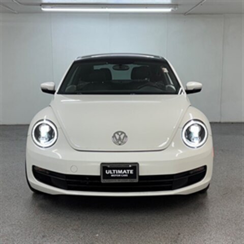 2012 Volkswagen Beetle 2.5L   - Photo 2 - Downers Grove, IL 60515