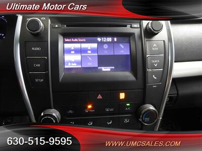 2016 Toyota Camry SE   - Photo 14 - Downers Grove, IL 60515