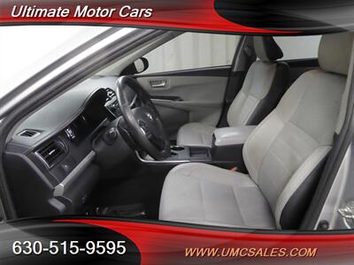2016 Toyota Camry SE   - Photo 19 - Downers Grove, IL 60515