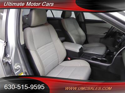2016 Toyota Camry SE   - Photo 22 - Downers Grove, IL 60515