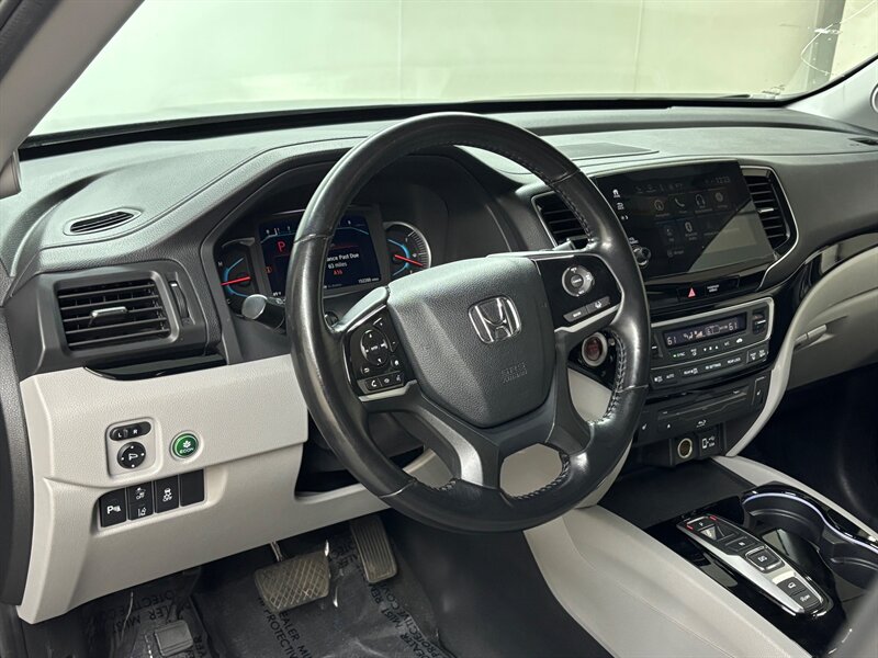 2019 Honda Pilot Touring   - Photo 15 - Downers Grove, IL 60515