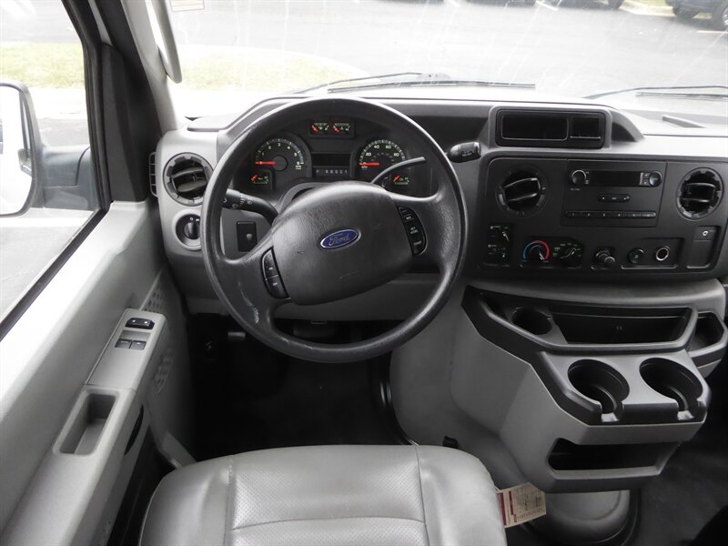 2012 FORD E-350 - Image 10