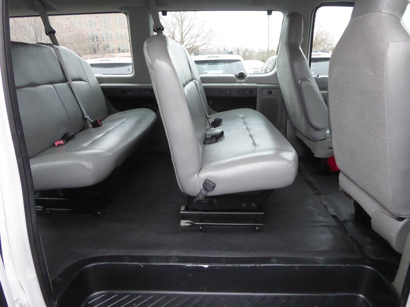 2012 FORD E-350 - Image 25