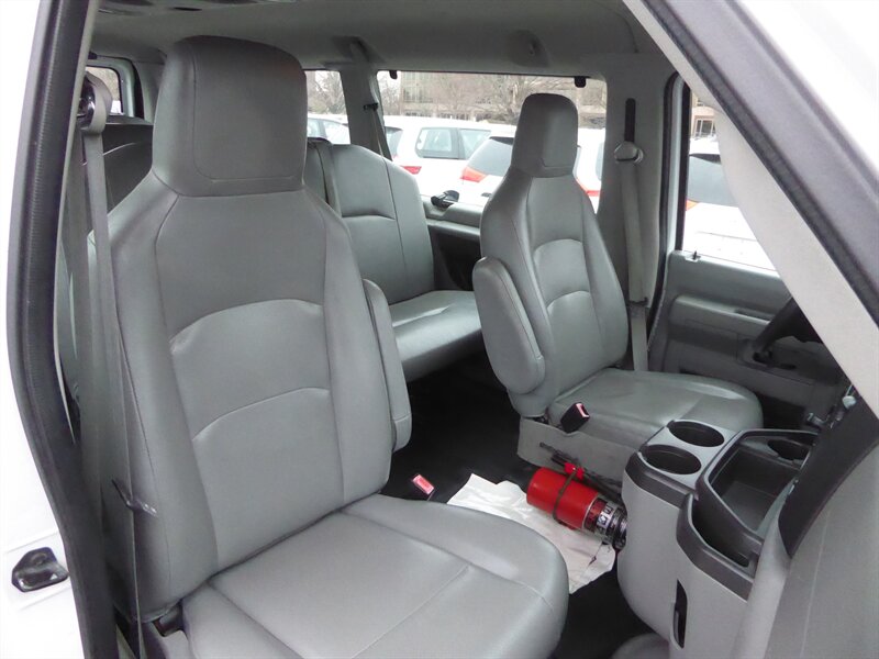 2012 FORD E-350 - Image 21