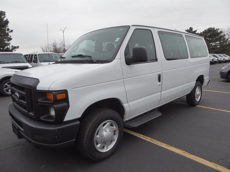 2012 FORD E-350 - Image 3