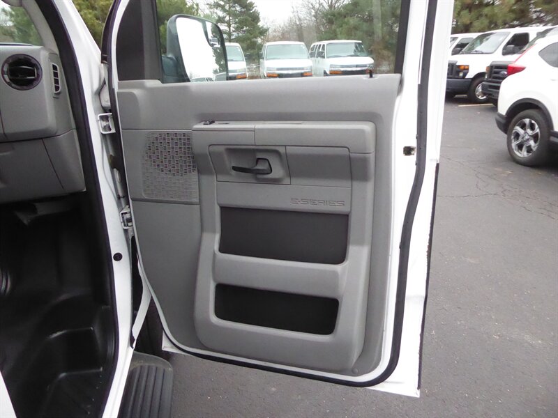 2012 FORD E-350 - Image 23