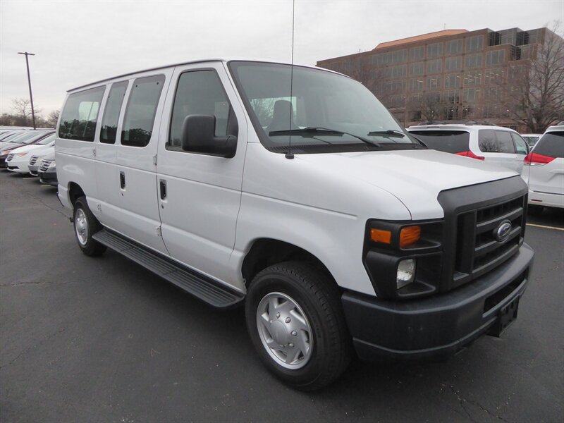 2012 Ford E-Series Econoline Wagon XL's photo