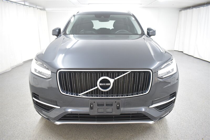 2016 Volvo XC90 T5 Momentum  