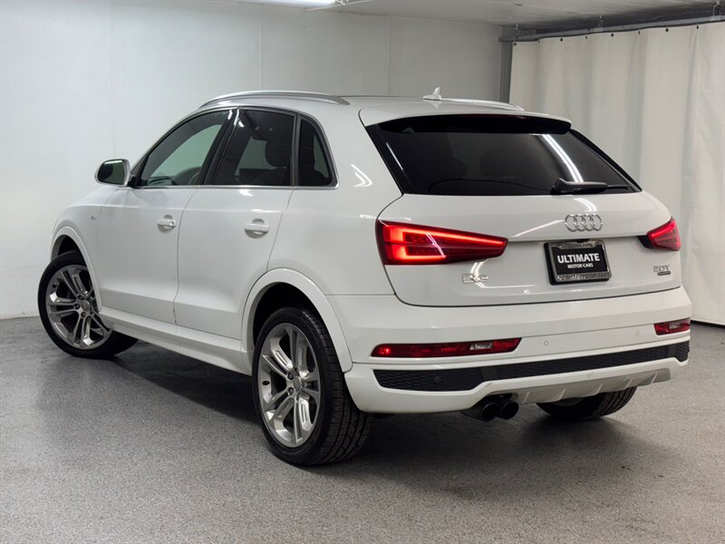 2017 Audi Q3 2.0T quattro Prestige   - Photo 4 - Downers Grove, IL 60515