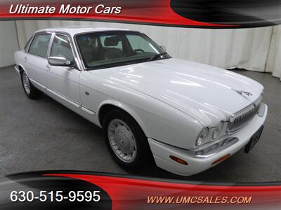 1998 Jaguar Vanden Plas   - Photo 1 - Downers Grove, IL 60515