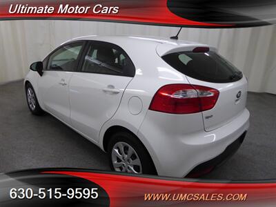 2015 Kia Rio 5-Door LX   - Photo 5 - Downers Grove, IL 60515