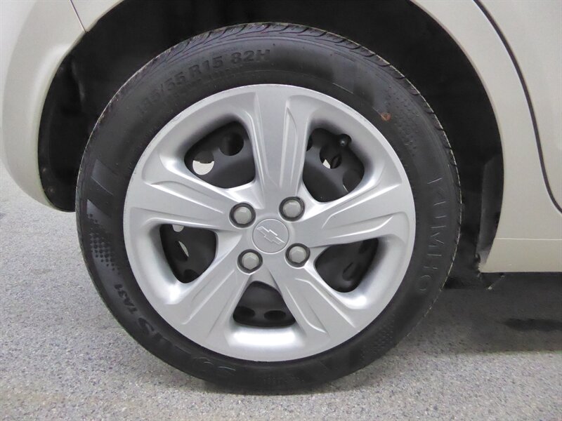 2019 CHEVROLET SPARK - Image 33