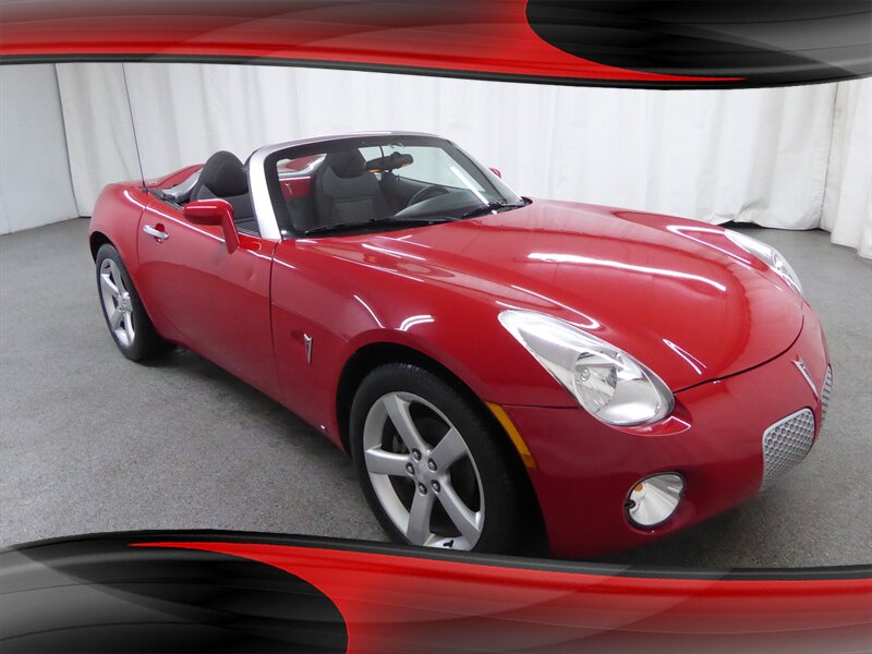 2007 Pontiac Solstice - Photo 1 - Downers Grove, IL 60515