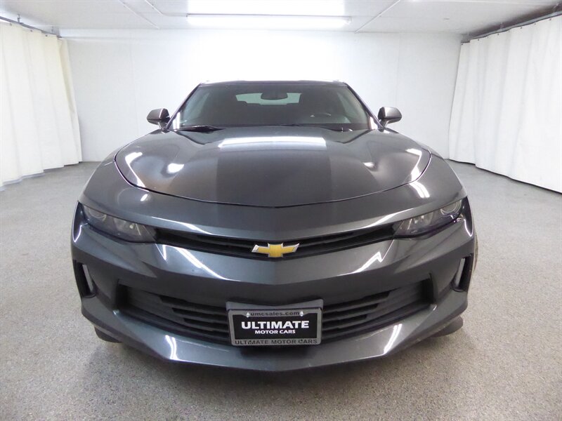 2017 Chevrolet Camaro Coupe photo 2