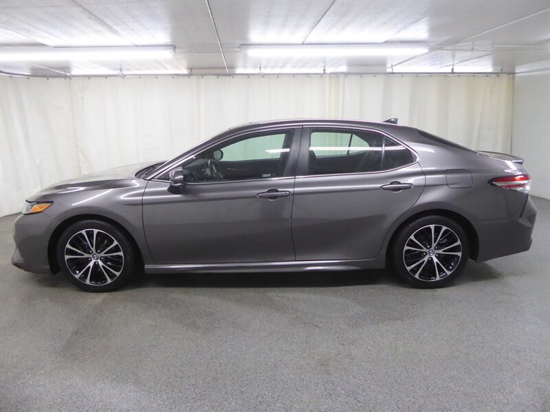 2018 TOYOTA CAMRY - Image 4