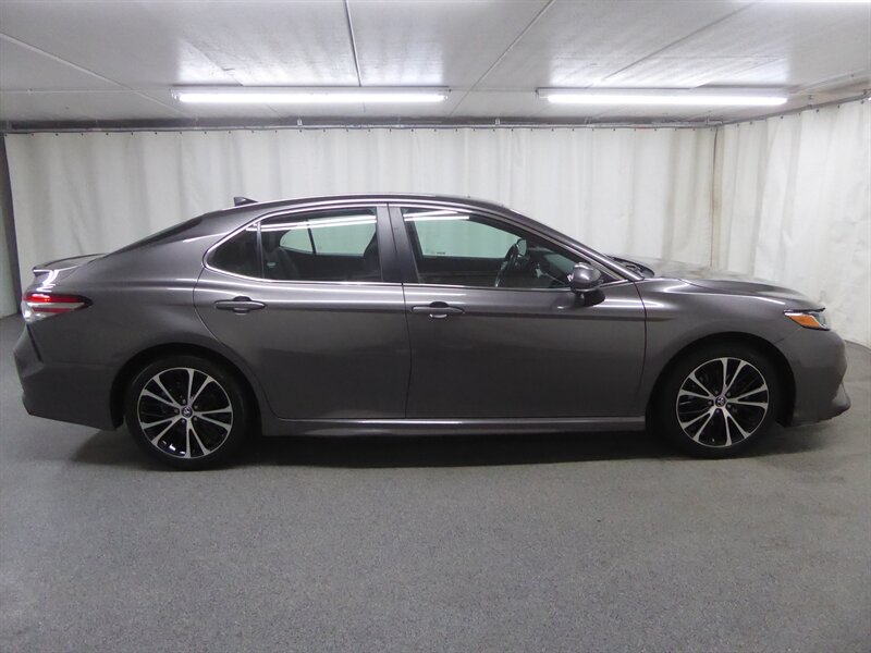 2018 TOYOTA CAMRY - Image 8