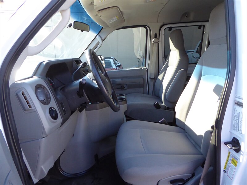 2013 FORD E-350 - Image 15