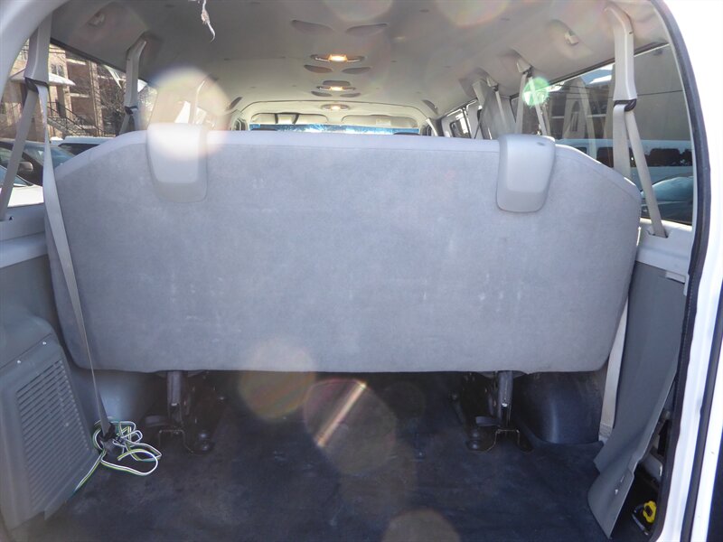 2013 FORD E-350 - Image 25