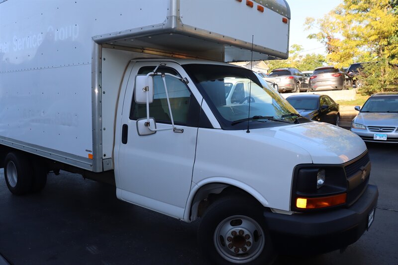 White 2004 Chevrolet Express Van  Automatic