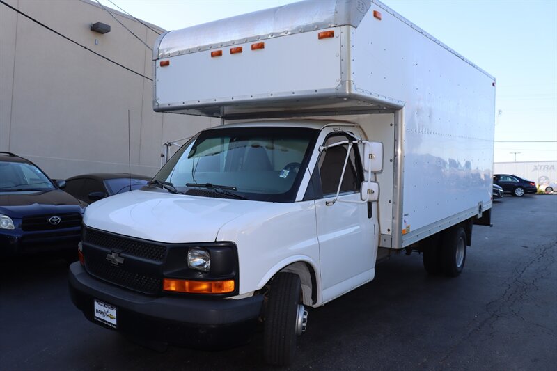 2004 Chevrolet Express Cargo Base