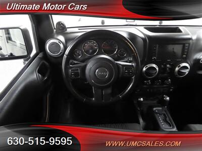 2011 Jeep Wrangler Sahara   - Photo 10 - Downers Grove, IL 60515