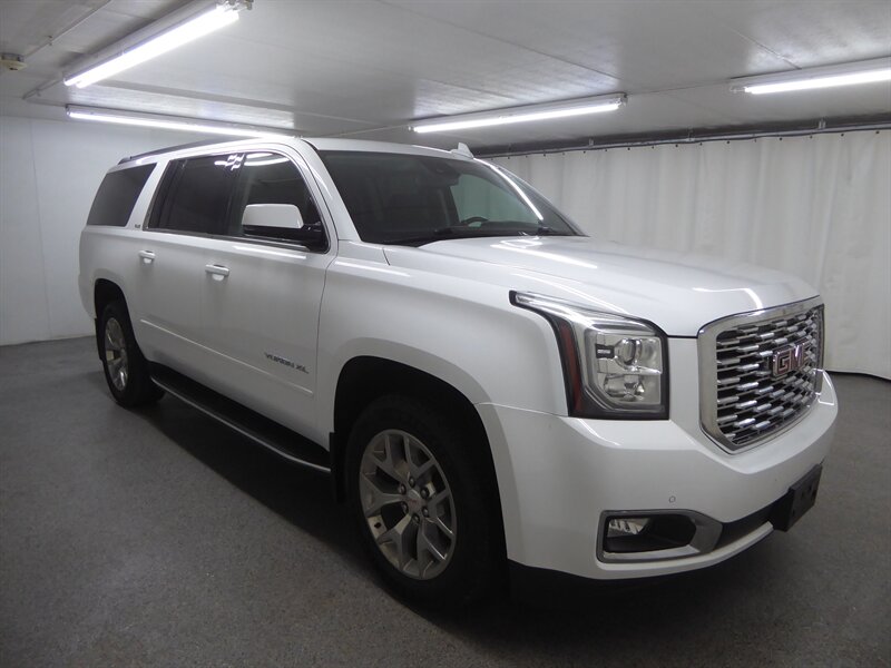 2020 GMC Yukon XL SLE  