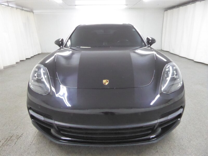 2018 Porsche Panamera 4  