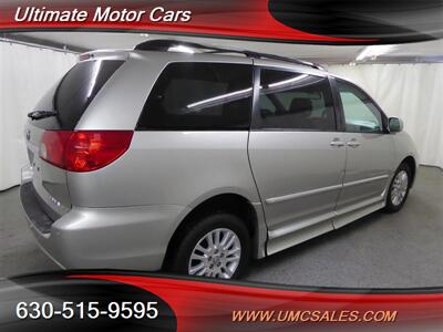 2008 Toyota Sienna XLE   - Photo 7 - Downers Grove, IL 60515