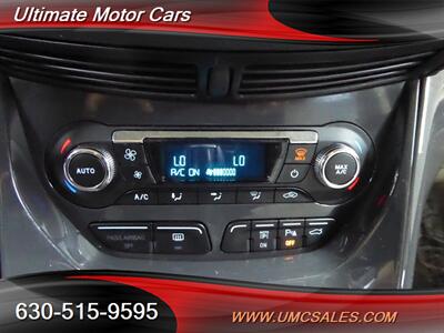 2014 Ford Escape Titanium   - Photo 16 - Downers Grove, IL 60515