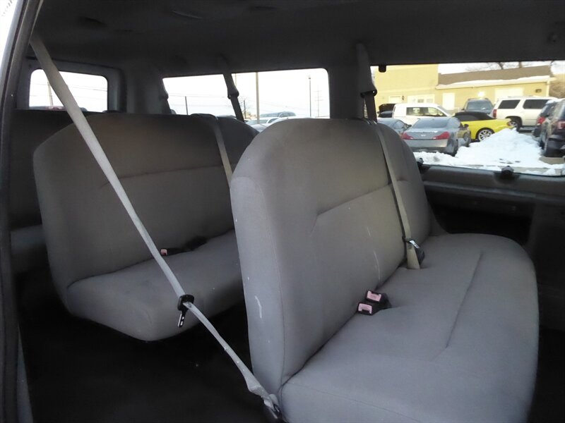 2009 FORD E-350 - Image 24