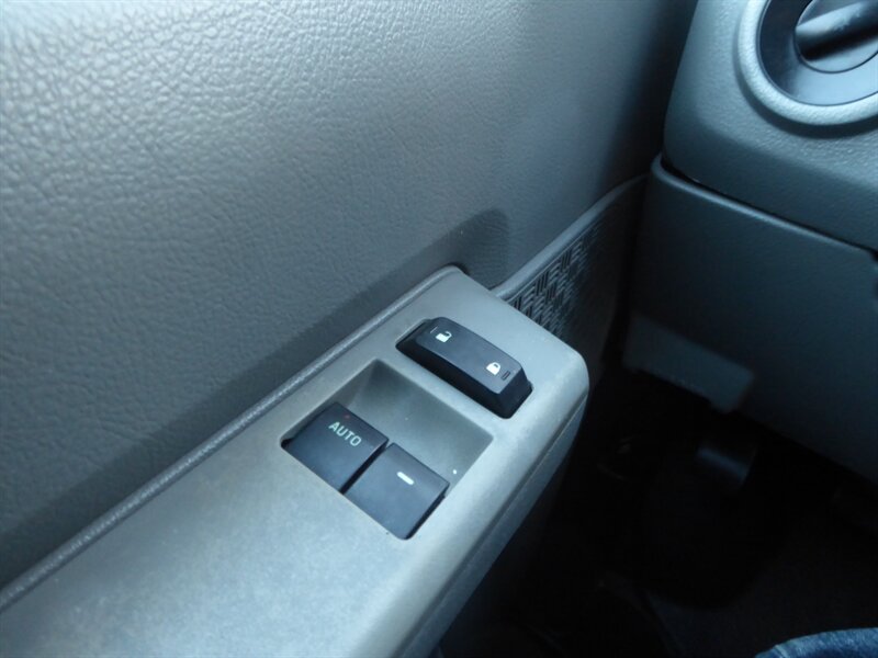 2009 FORD E-350 - Image 14