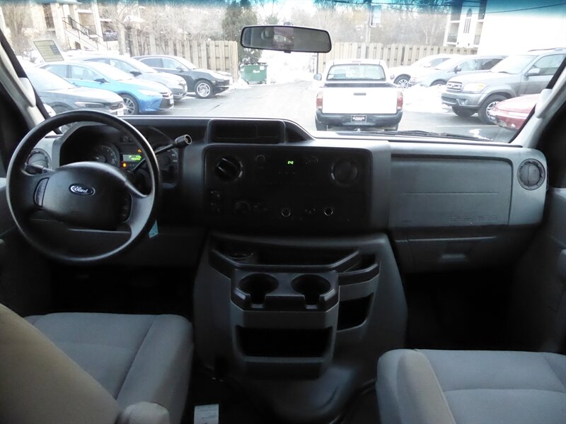 2009 FORD E-350 - Image 9