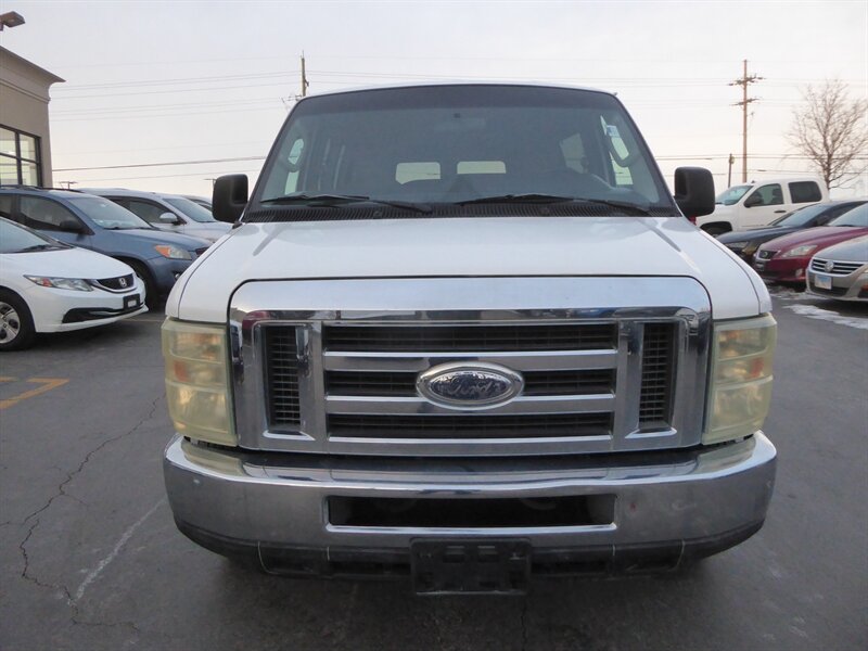 2009 FORD E-350 - Image 2