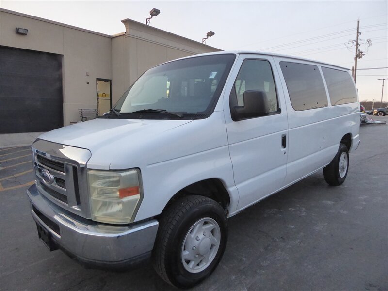 2009 FORD E-350 - Image 3