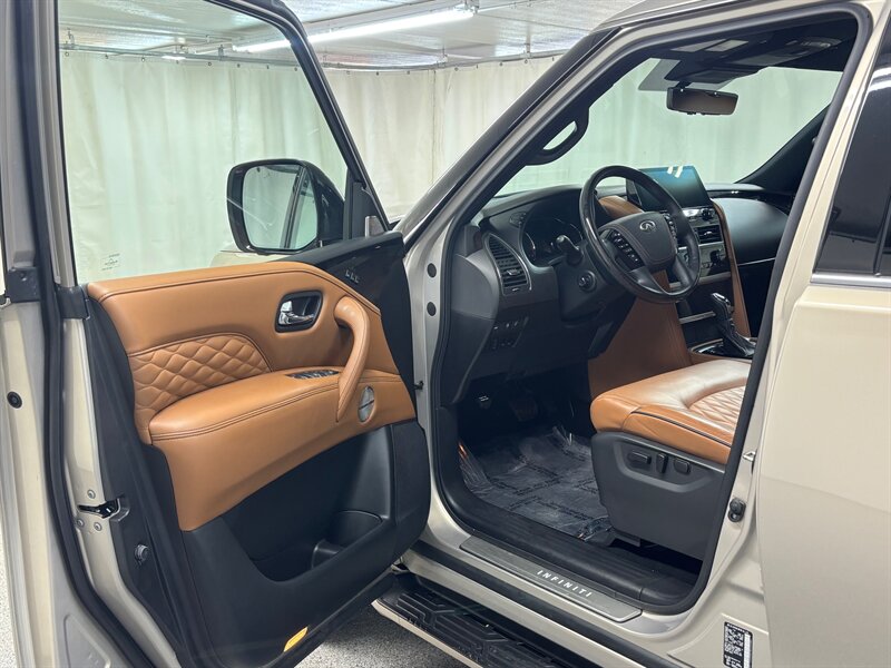 2024 INFINITI QX80 Sensory   - Photo 11 - Downers Grove, IL 60515