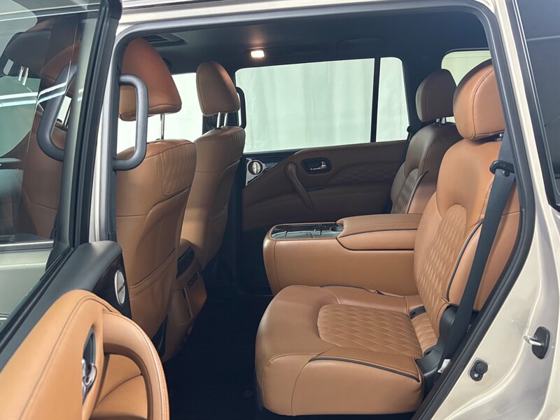 2024 INFINITI QX80 Sensory   - Photo 18 - Downers Grove, IL 60515