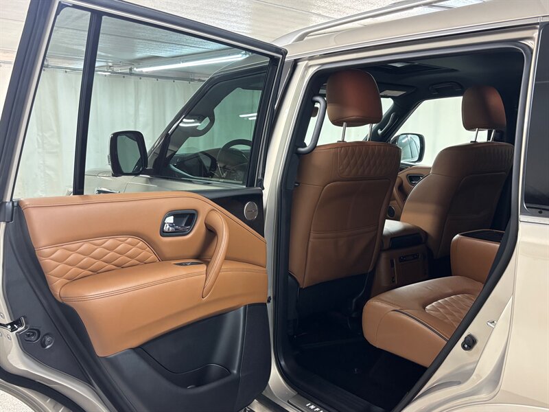 2024 INFINITI QX80 Sensory   - Photo 17 - Downers Grove, IL 60515