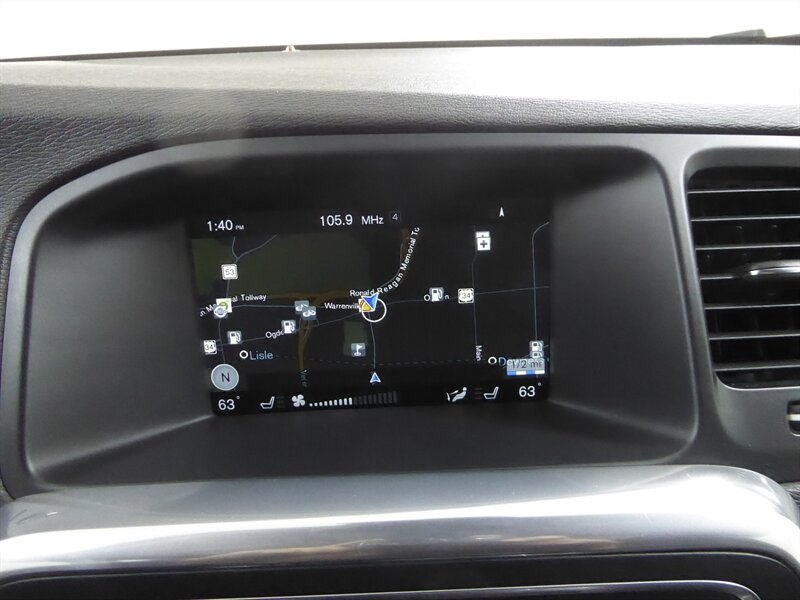 2015 VOLVO V60CC - Image 14