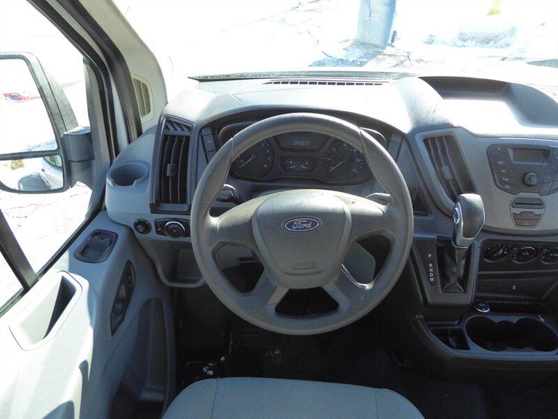 2017 CHEVROLET EXPRESS - Image 9